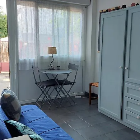 Chez Leslie Et Vincent : Climatises Avec Parking Privatif * Perpignan