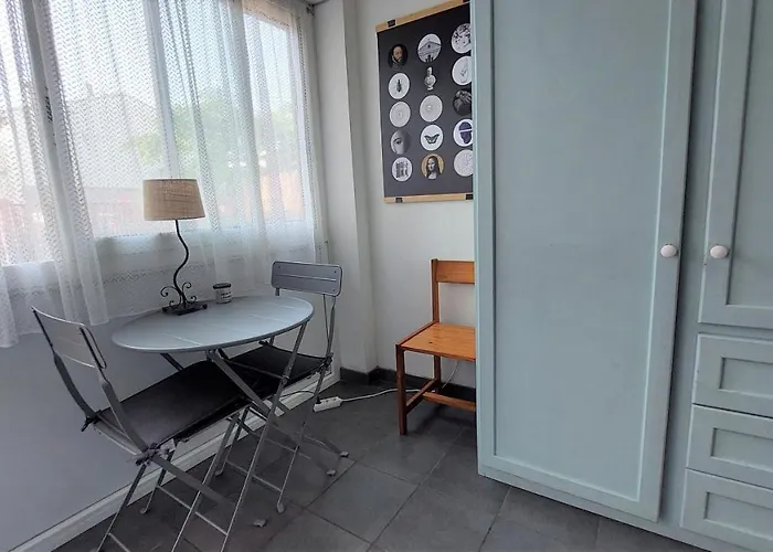 Chez Leslie Et Vincent : Climatises Avec Parking Privatif Appartement Perpignan