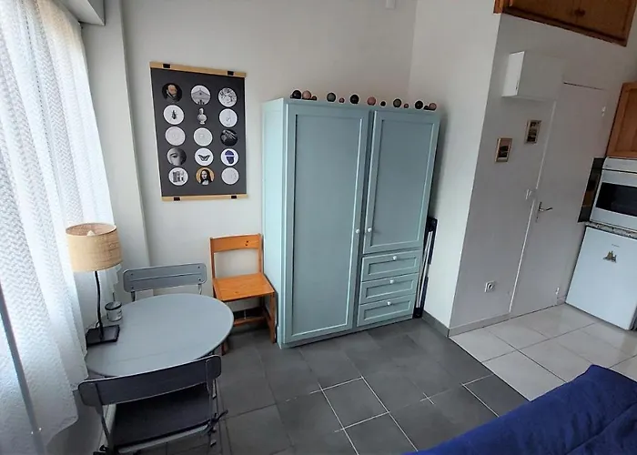 Chez Leslie Et Vincent : Climatises Avec Parking Privatif *