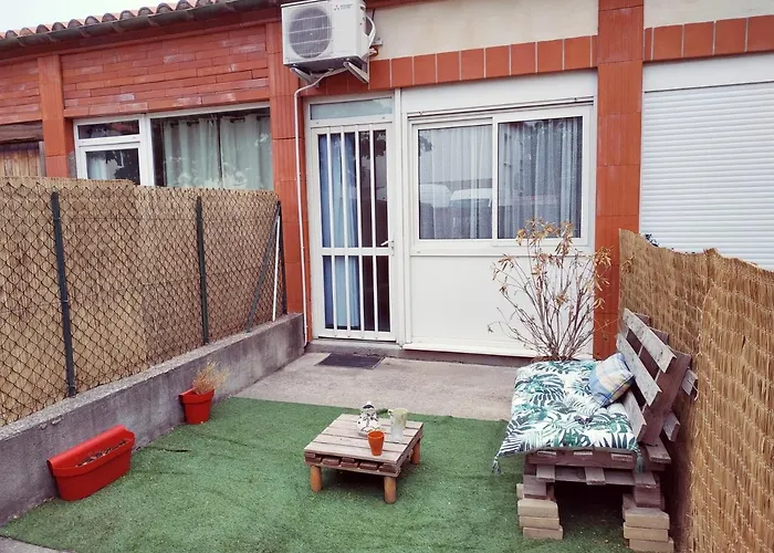 Chez Leslie Et Vincent : Climatises Avec Parking Privatif Appartement *